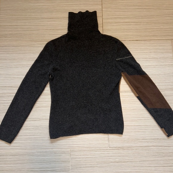 Vintage Akris turtleneck - Picture 2 of 6